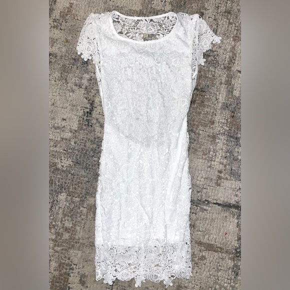 SHEIN White Lace Open Back Dress size medium - Picture 1 of 4